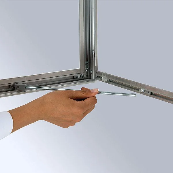 22"w x 28"h Universal Poster Showboard Single Lock, Outdoor Use 22"w x 28"h Universal Poster Showboard Single Lock, Outdoor Use