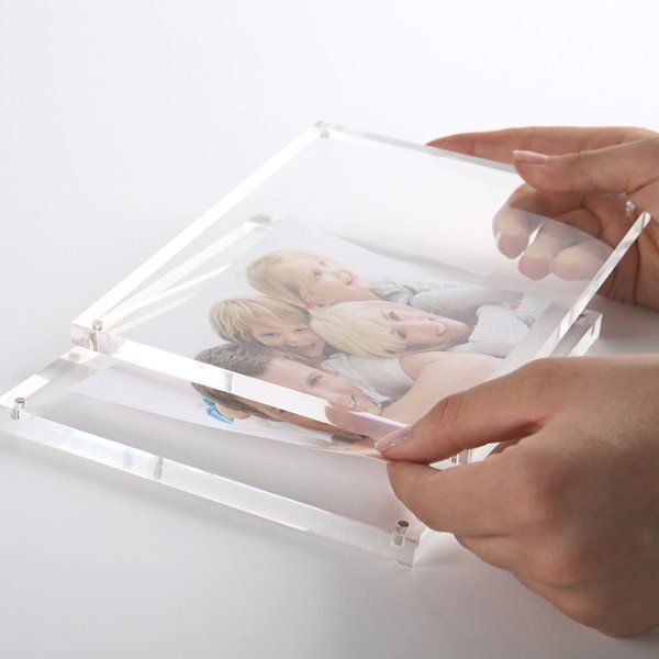 4"w x 4"h Tabletop Clear Acrylic Sign Frame