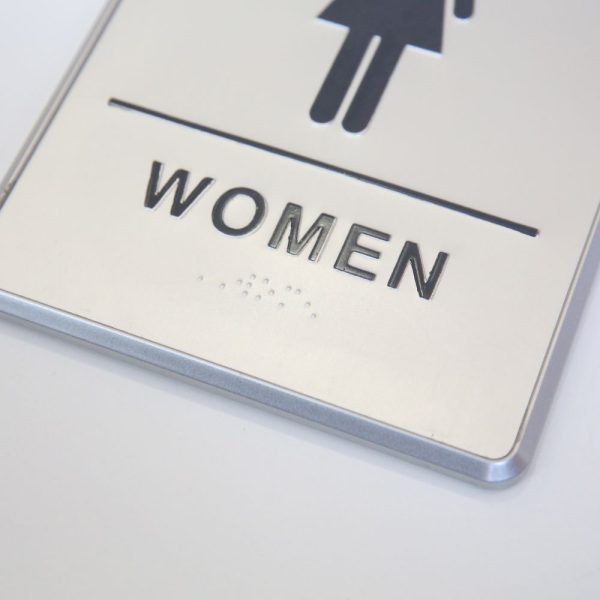 6-x-8-restroom-sign-for-woman-with-braille-aluminum (3)