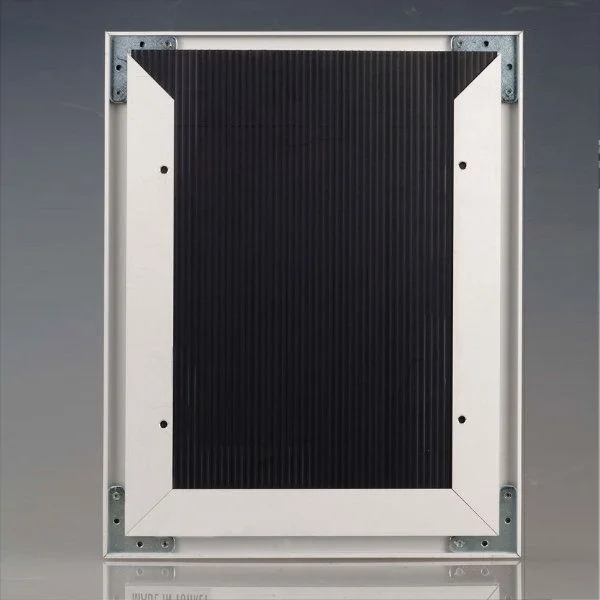 8.5x11 Slide In Frame - 0,93 inch Black Mitred Profile Single Sided
