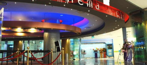 How to Choose The Best Movie Theater Displays