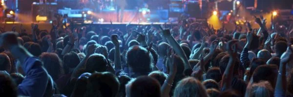 How to Handle Crowd Control at Big Festivals