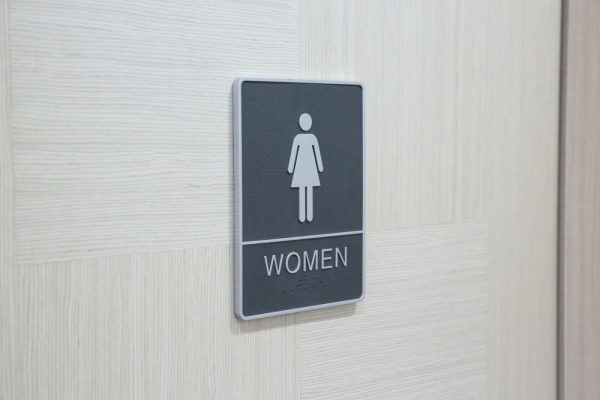 chrome-framed-braille-sign-female (3)