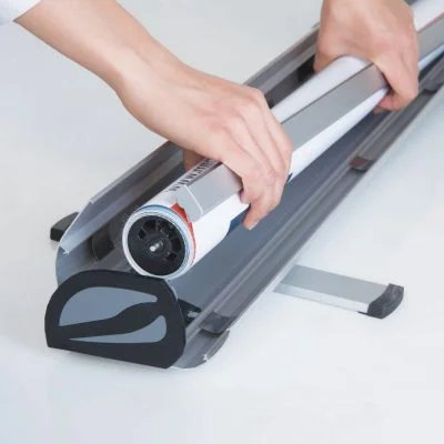 optima-roll-banner-24x7874-with-bag (5)