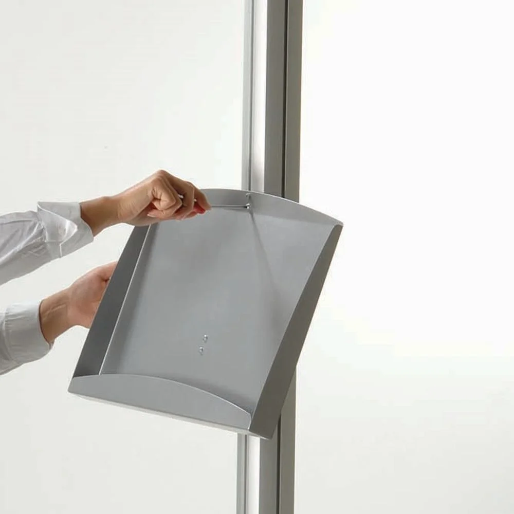 free-standing-displays-with-3-shelves-single-sided-silver-4-channel (1) free-standing-displays-with-3-shelves-single-sided-silver-4-channel (1)