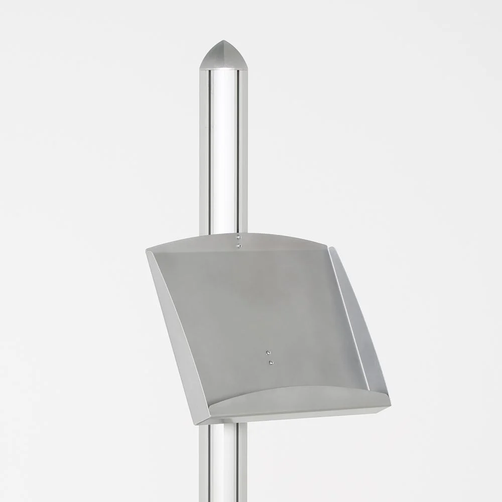 free-standing-displays-with-3-shelves-single-sided-silver-4-channel (5) free-standing-displays-with-3-shelves-single-sided-silver-4-channel (5)