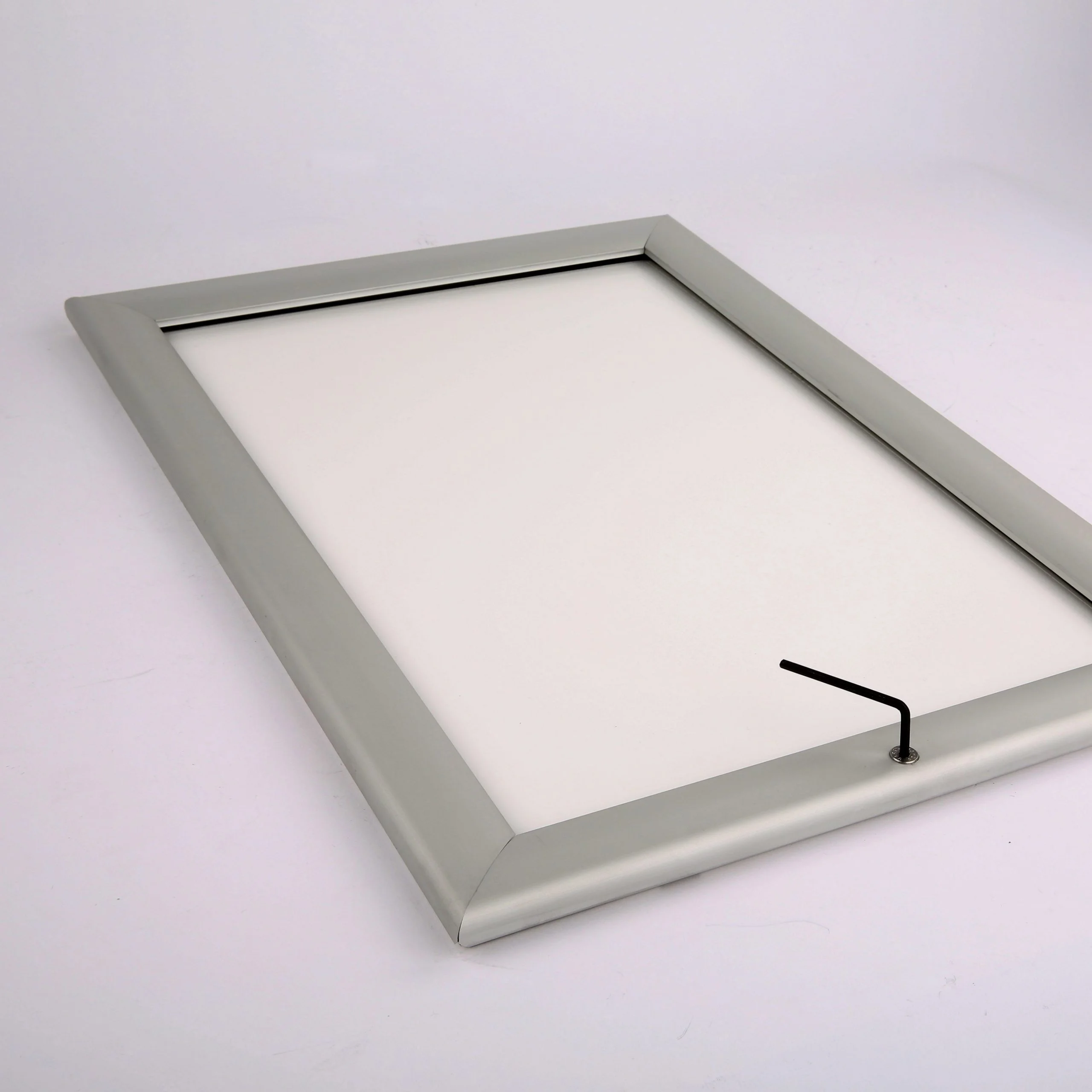 lockable-weatherproof-snap-poster-frame-1-38-inch-silver-mitred-profile-3 lockable-weatherproof-snap-poster-frame-1-38-inch-silver-mitred-profile-3