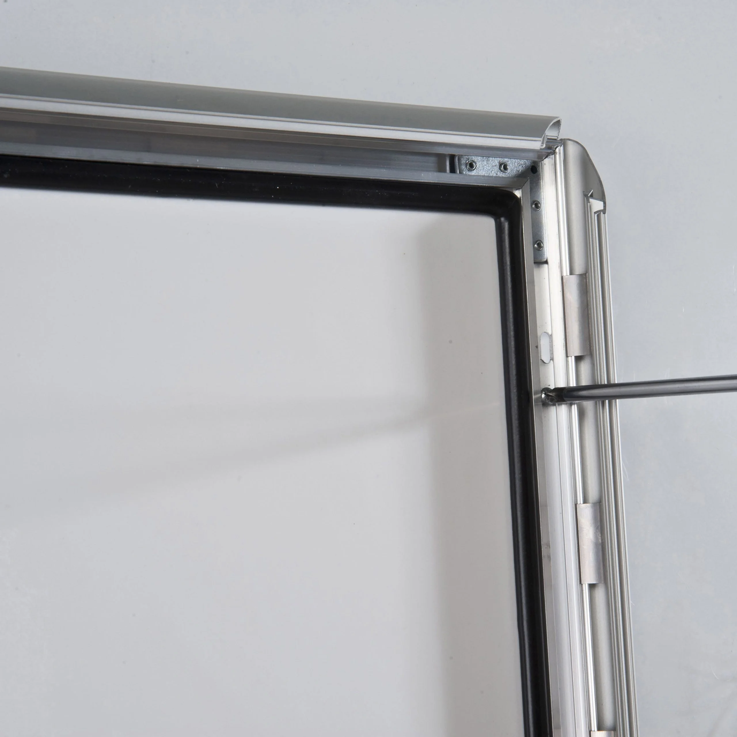 lockable-weatherproof-snap-poster-frame-1-38-inch-silver-mitred-profile-6 lockable-weatherproof-snap-poster-frame-1-38-inch-silver-mitred-profile-6
