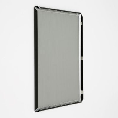 18x24-snap-poster-frame-1-inch-black-profile-mitred-corner (5)