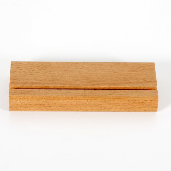 590-desktop-card-holder-natural (3)