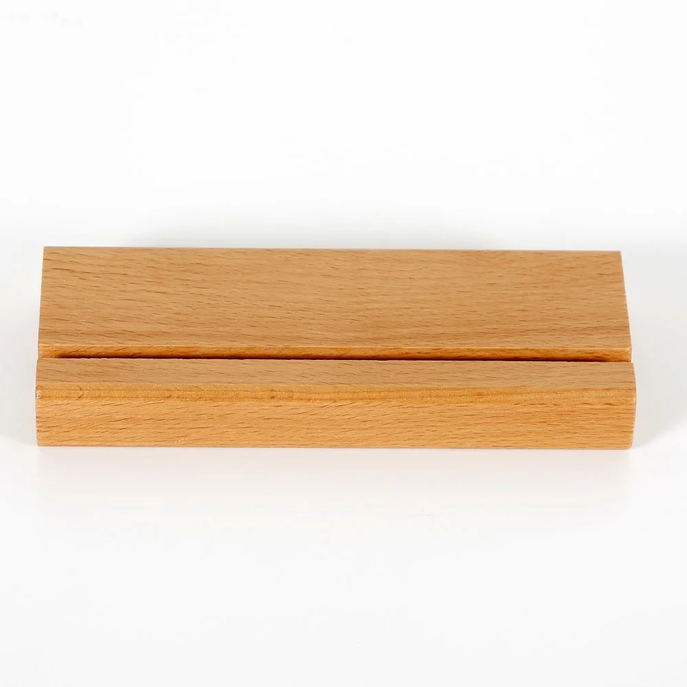 590-desktop-card-holder-natural (3) 590-desktop-card-holder-natural (3)