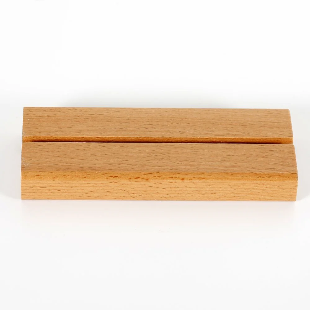 590-desktop-card-holder-natural (4) 590-desktop-card-holder-natural (4)