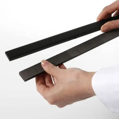 wood-magnetic-poster-holder-black (6)