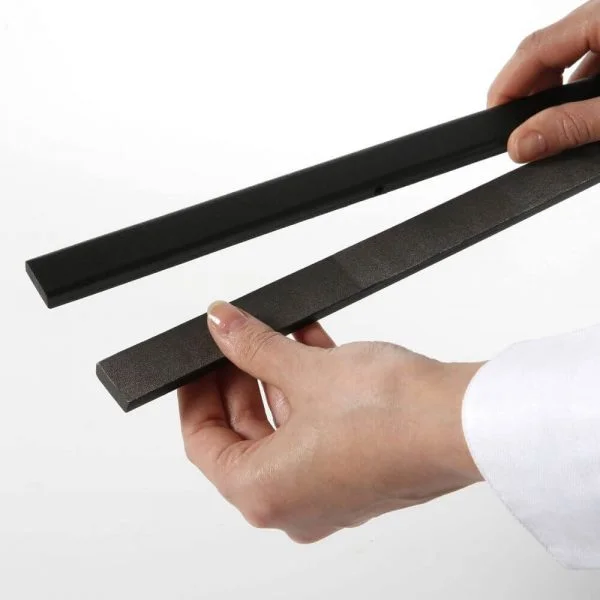wood-magnetic-poster-holder-black (6)