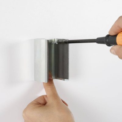 Clear Wall Separator with Wall Clips